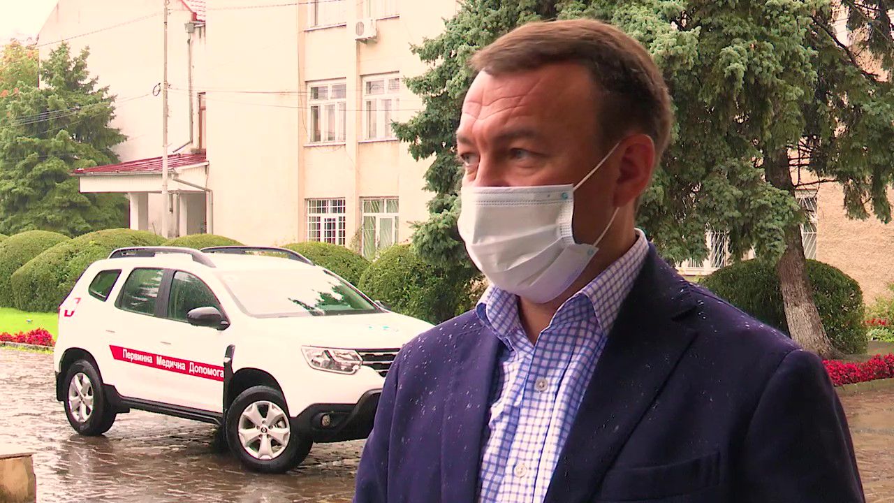 Закарпаття: Амбулаторії отримують автомобілі
